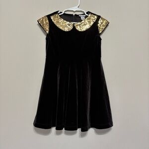 Hartstrings Black
Velvet Gold Sequin Faux Collar
Short Sleeve Dress Size 4